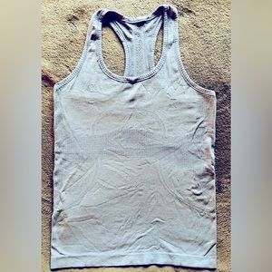 Lululemon Swiftly Tech Racerback tank size 6, light blue